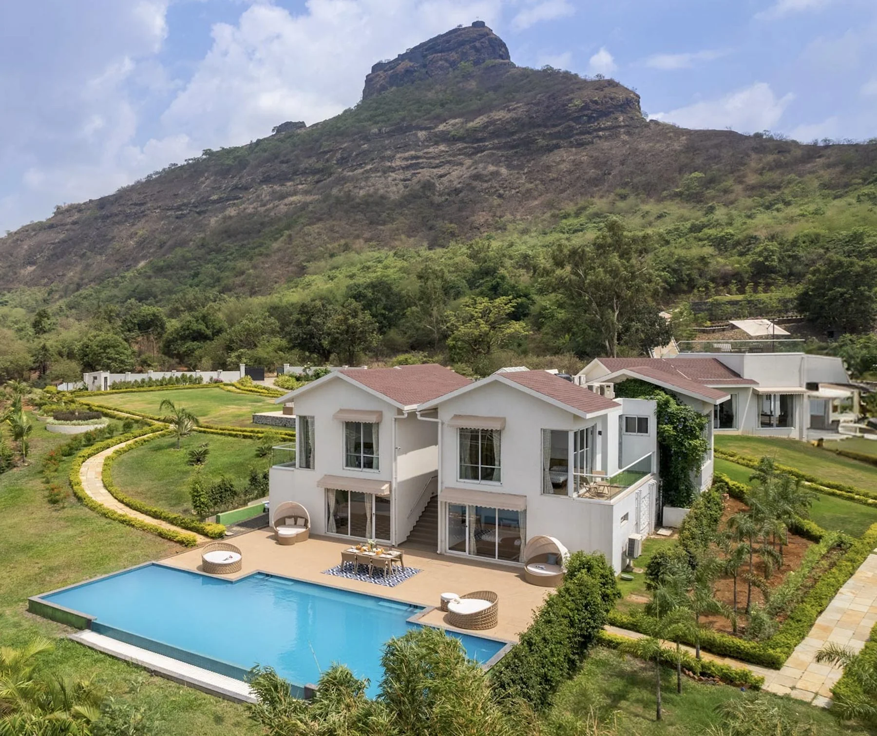 Tikona Villa, Pawna Lake